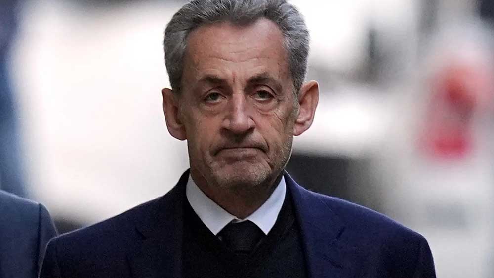 Libert&agrave; vigilata per Nicolas Sarkozy, la giustizia francese sotto osservazione