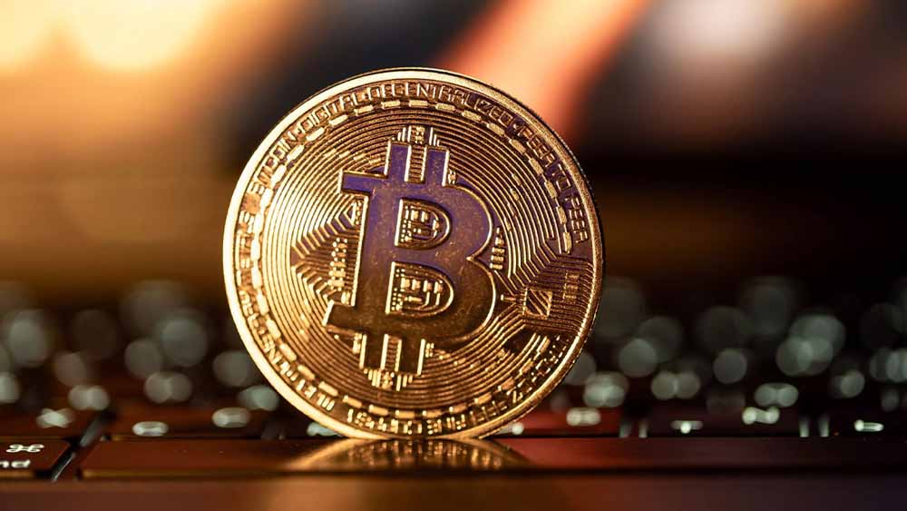 Bitcoin e cripto, fine dell&rsquo;illusione dell&rsquo;oro digitale, tra incertezze politiche e fuga verso la sicurezza