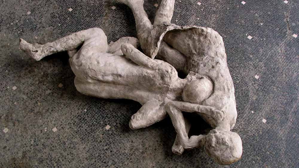 Pompei, i calchi delle vittime diventano un memoriale della memoria