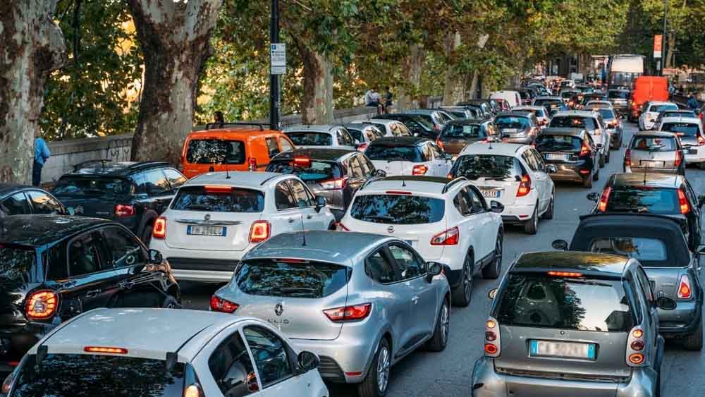 Decreto carburanti, il taglio delle accise parte oggi