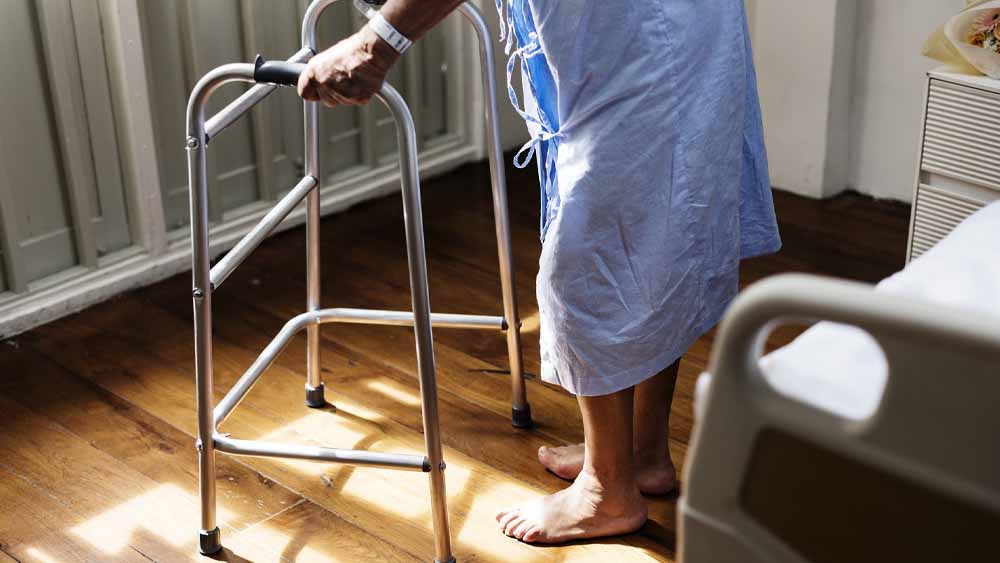 Ospedali e anziani, quando la sanit&agrave; non riesce pi&ugrave; a seguire il Paese reale