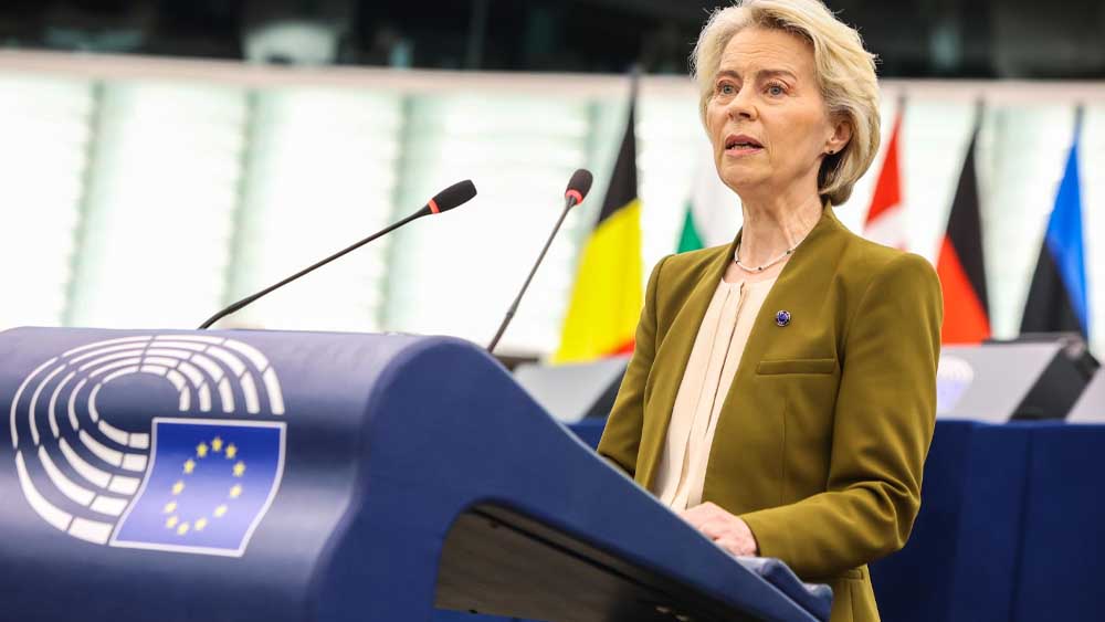 Von der Leyen chiede una soglia europea per l&rsquo;accesso dei minori ai social